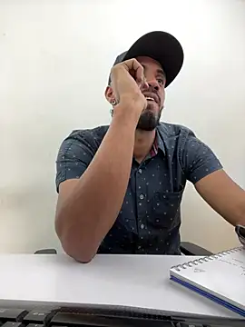 steven smith05 online show from March 22, 7:15 am