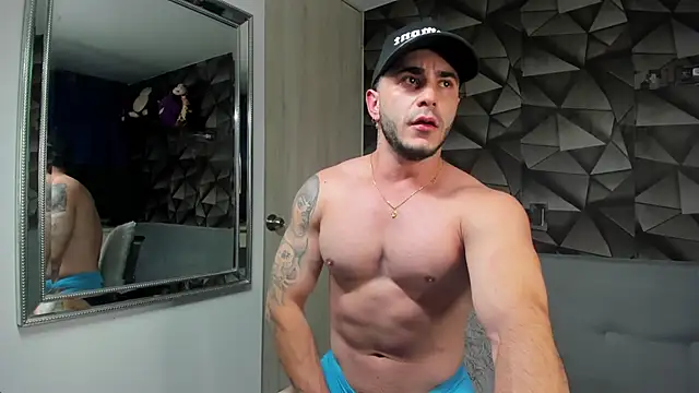 Latino stud4u online show from March 10, 3:34 am