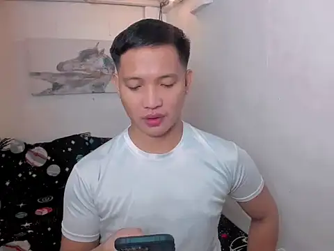 xSebastian19 online show from June 23, 4:06 am