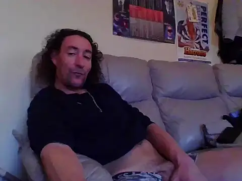 slick tee online show from February 4, 3:26 pm