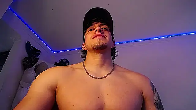 strongboy  online show from September 17, 7:04 pm