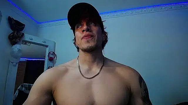 strongboy  online show from January 29, 11:04 pm