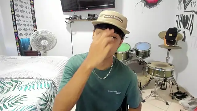 Zack falcon online show from February 4, 9:10 pm