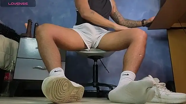 TomLover 12 online show from February 10, 2:49 am