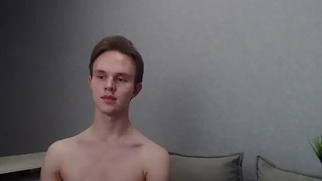 MartinMendez online show from December 13, 6:59 pm