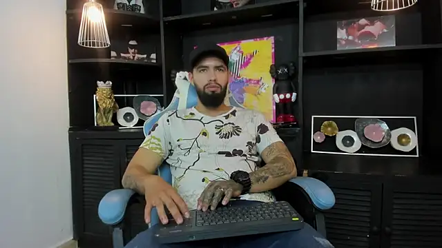 matteosantos online show from December 6, 12:16 pm