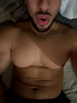 pimentfort77 online show from October 23, 9:18 pm