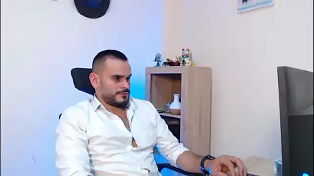 cowboyht online show from February 8, 7:58 am