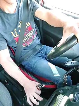 Xcoquinx online show from April 11, 7:15 am