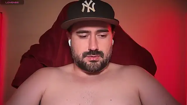 DominantTheo online show from July 3, 4:40 am