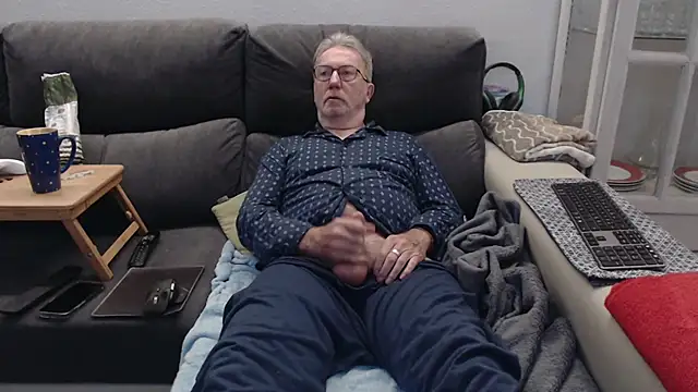 Nudelschwanz online show from March 4, 7:26 am