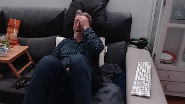 Nudelschwanz online show from March 9, 4:16 am