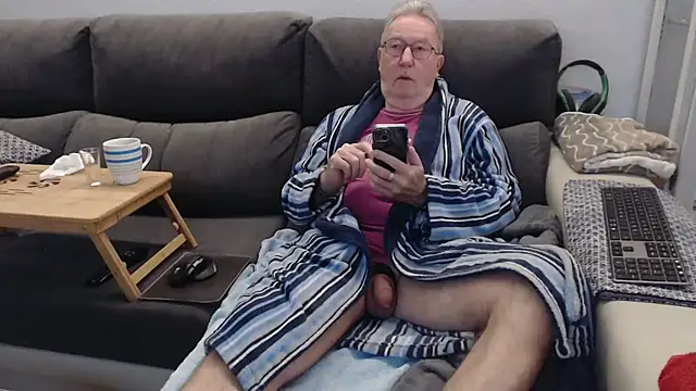 Nudelschwanz online show from February 19, 7:16 am