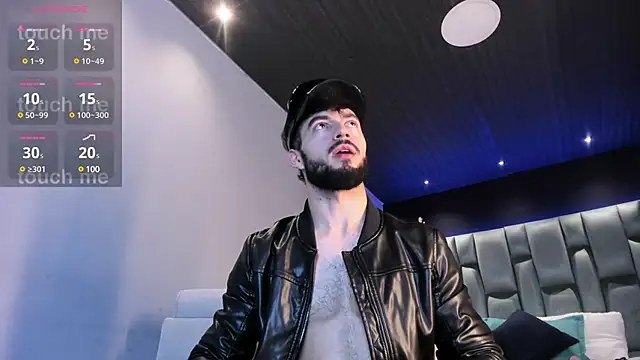 MarkWalker   online show from December 13, 8:58 pm