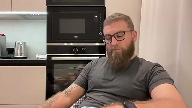 Bear bear  online show from December 18, 2:02 pm