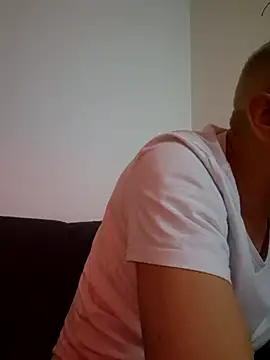 cuci45 online show from March 7, 11:13 pm