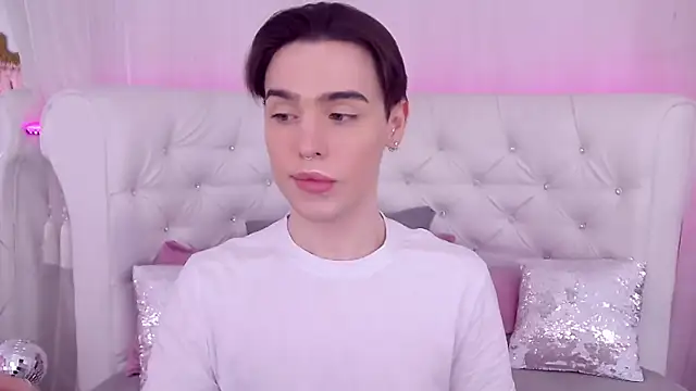 RobbyCharming online show from February 24, 7:41 pm