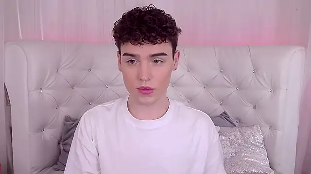 RobbyCharming online show from September 26, 3:48 am