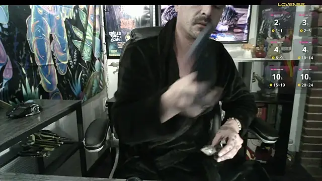 XxBobbyDigitalxX online show from June 16, 11:40 pm