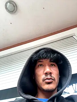 juniiorre online show from October 9, 11:59 am