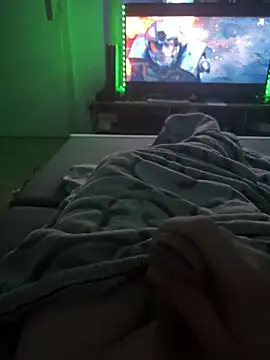 David19932908 online show from January 12, 9:19 pm