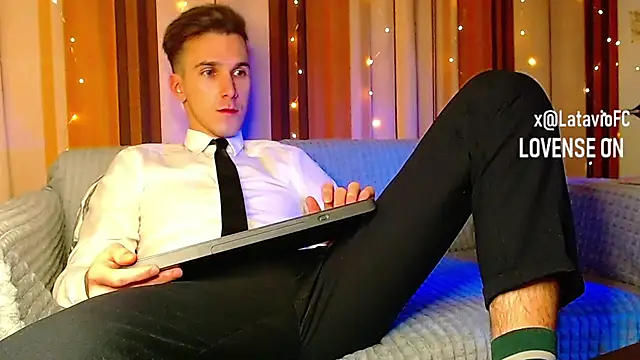 Midnighter  online show from December 16, 11:56 pm