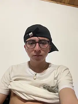 CamiRojas boy online show from March 29, 3:50 am