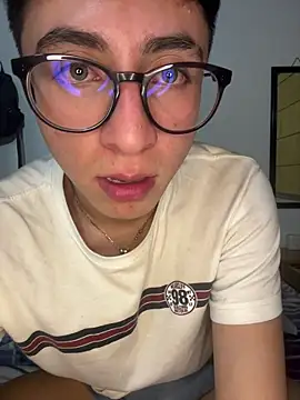CamiRojas boy online show from June 22, 4:08 am