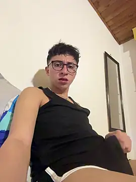 CamiRojas boy online show from June 21, 4:07 am