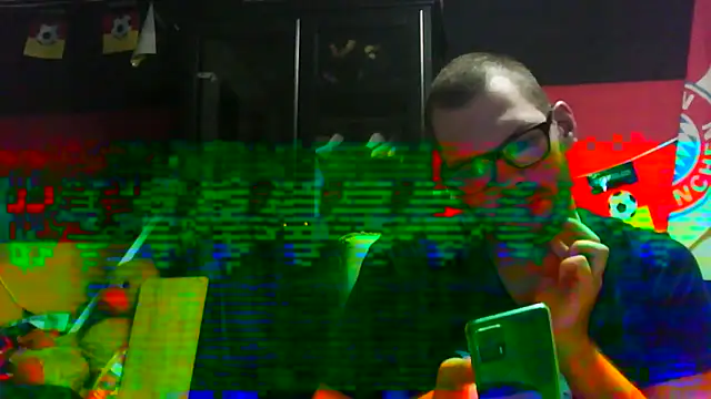Snapshot of Die-geile-Sau chatting on October 15, 8:27 pm Die-geile-Sau online show from October 15, 8:27 pm