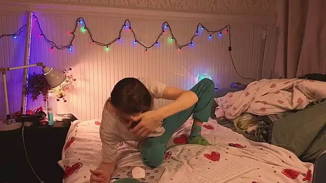 Frank Fraer online show from December 2, 8:12 pm