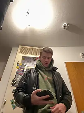 Toyjungee online show from February 9, 5:28 pm