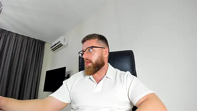 Findom guy online show from May 26, 6:26 pm