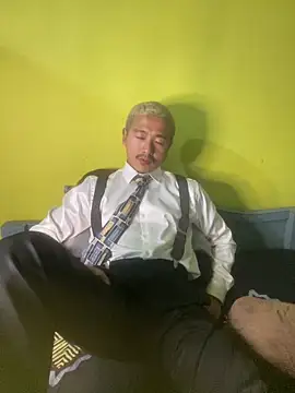 Satinshirt1992 online show from March 25, 3:49 pm