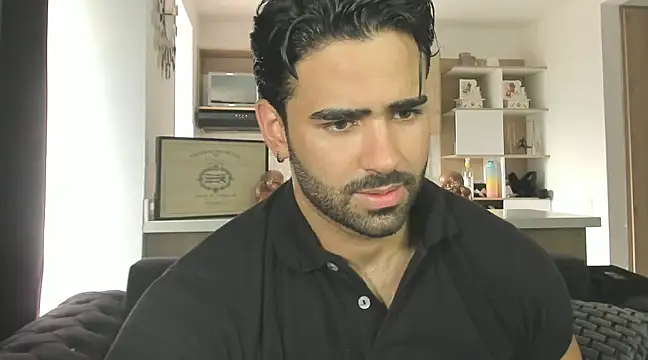 Snapshot of BradleySmithx chatting on March 15, 6:10 pm BradleySmithx online show from March 15, 6:10 pm