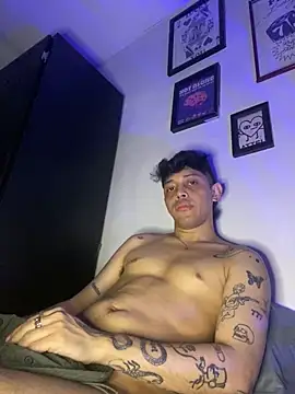 tonysexyboy online show from December 16, 8:58 pm