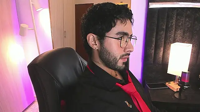 ItsMeEros online show from March 14, 11:45 pm