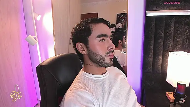 ItsMeEros online show from March 11, 11:12 pm