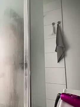 Jonkitzler1 online show from January 7, 11:11 am