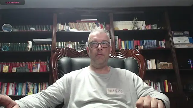 AriaGreen online show from March 28, 4:45 am