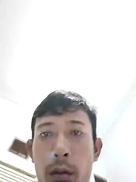 Snapshot of Dwirosebig chatting on January 28, 5:56 pm Dwirosebig online show from January 28, 5:56 pm