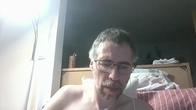 ptitcanard60600 online show from July 14, 10:05 pm