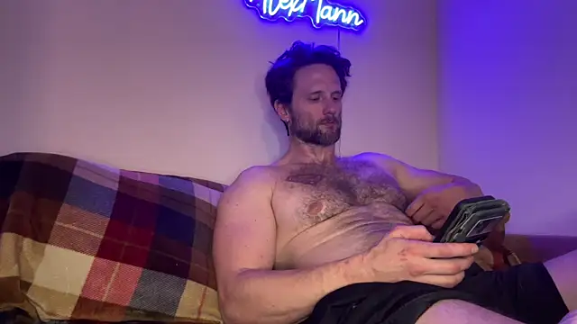 alexmannd online show from November 2, 2:05 am