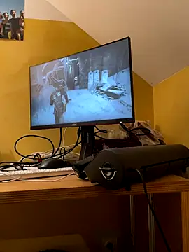 la chiennete online show from September 22, 9:25 pm