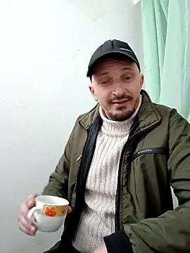 Adriandan1982 online show from October 4, 5:18 pm