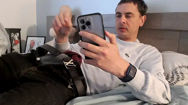 freddy0222222 online show from October 7, 11:14 am