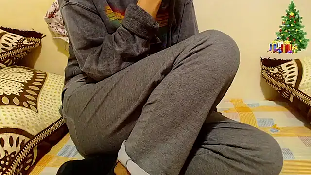 Alexdelarge323 online show from December 18, 12:34 pm