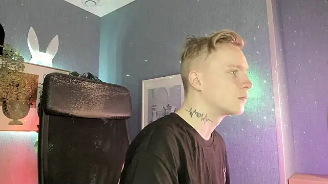 AlexxSweet online show from March 21, 6:06 am