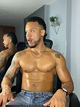 ARON TAYLER01 online show from March 6, 12:30 pm