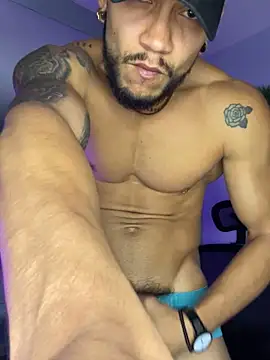 ARON TAYLER01 online show from October 30, 10:49 am